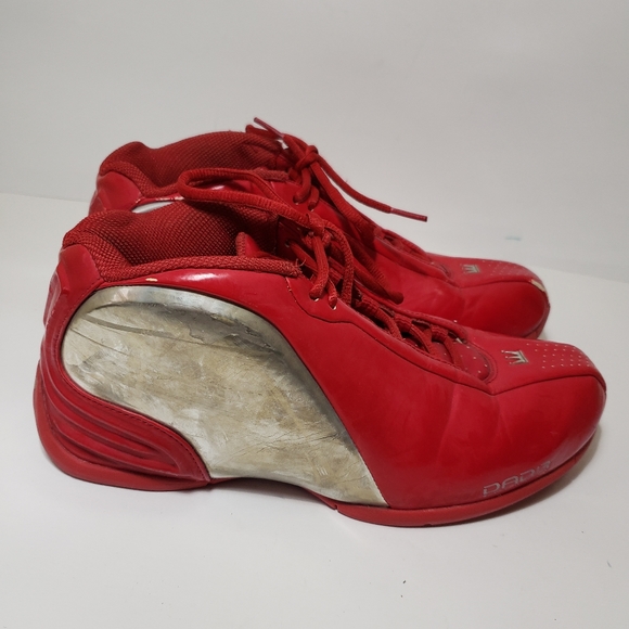 dada basketball shoes